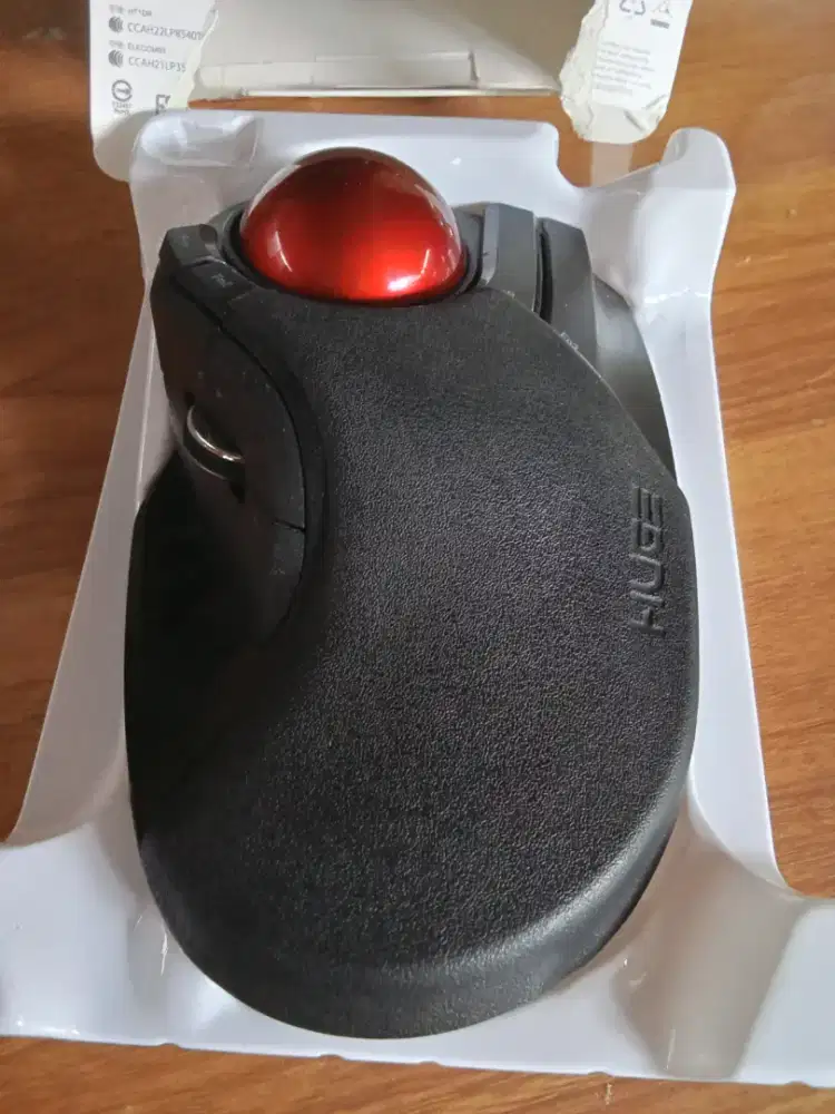ELECOM Huge Track Ball Mouse, masih bagus, COD Cijantung Dsk