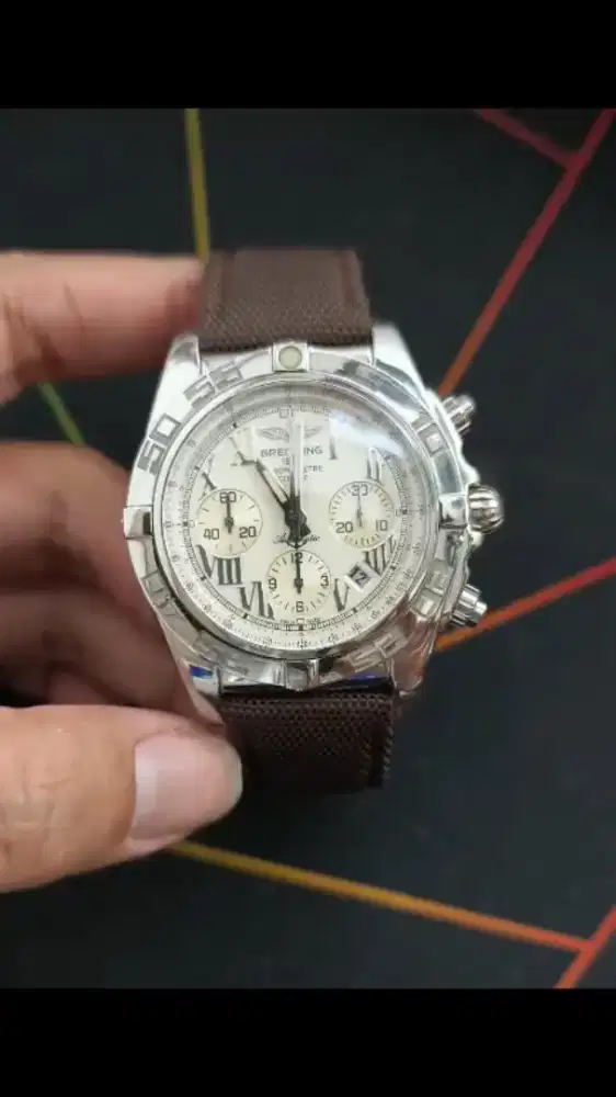 Breitling otomatis chronogrhap bukan omega