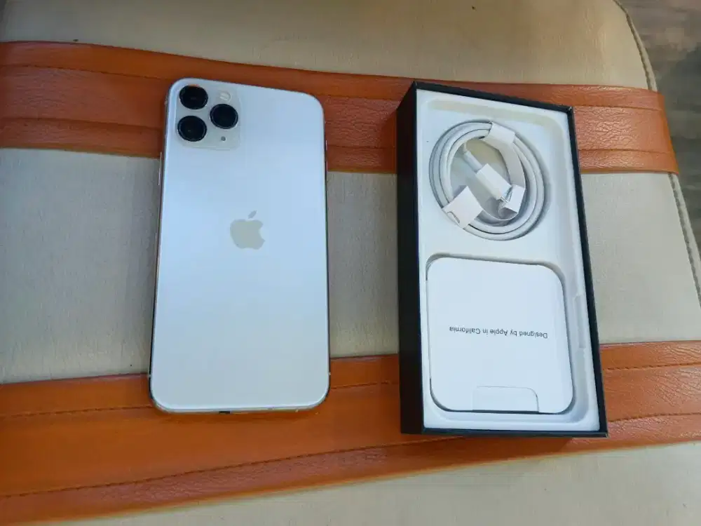 Iphone 11 pro 256gb tetep besar memori