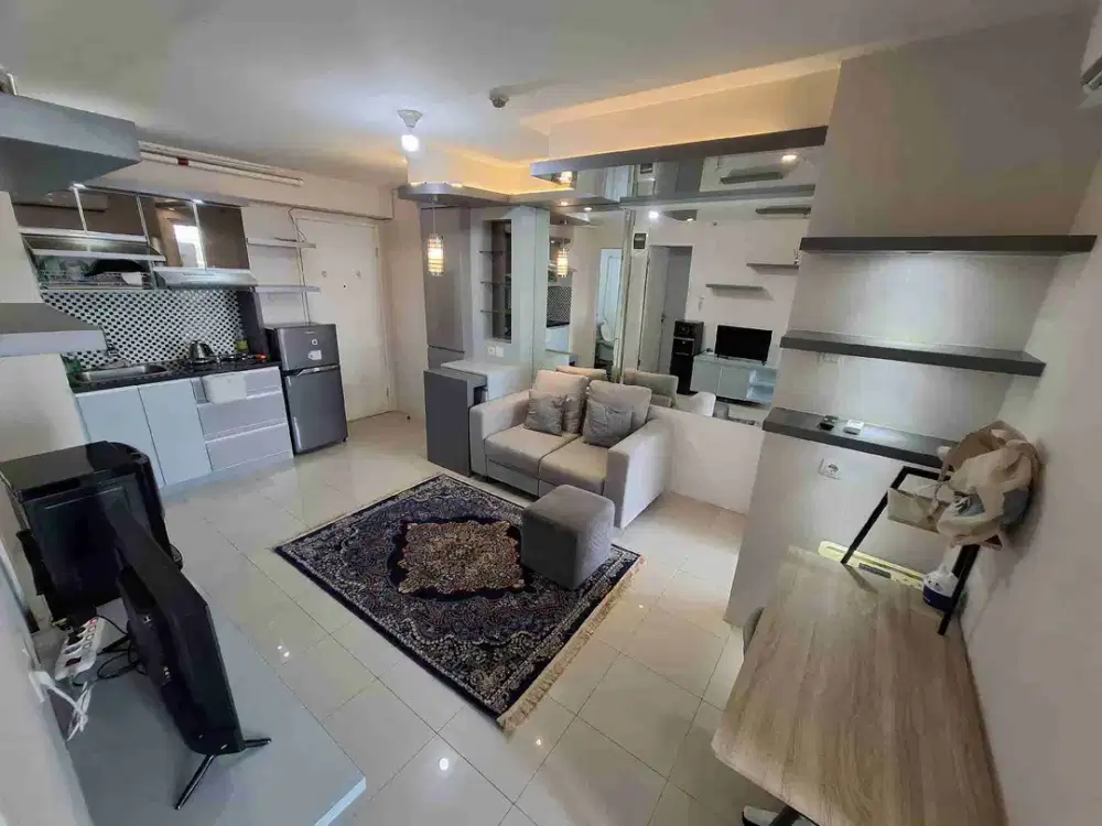 Sewa Tahunan 3 Kamar Furnished disamping Mall Bassura City Apartemen