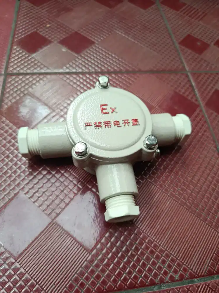 Junction box  1/2 3 cabang