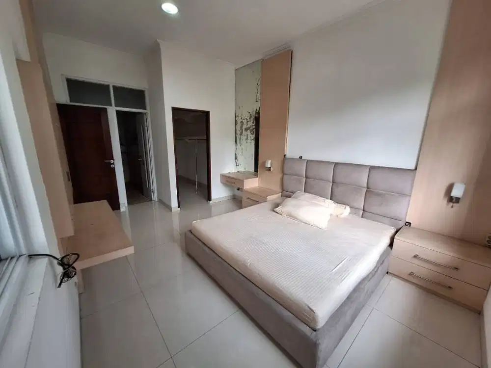 Rumah Asri Minimalis Cluster Dekat Taipei School JTS