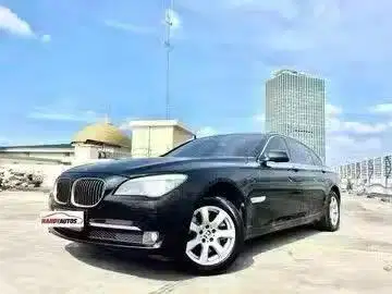 BMW 730li Tahun 2010 Automatic Hitam Metalik