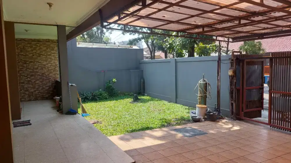 Disewakan Rumah bagus minimalis 2 lantai sayap pelajar pejuang