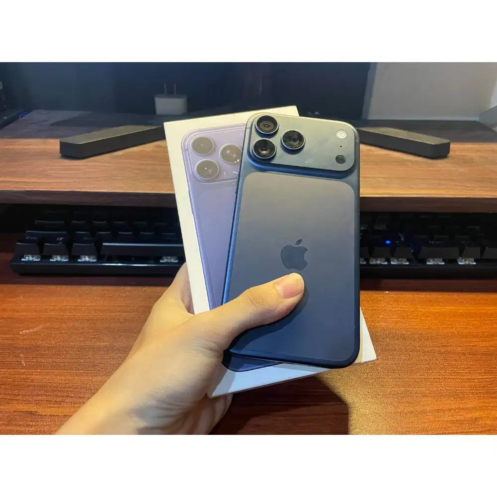 IPHONE 17 PRO MAX DEEP BLUE 256 GB RESMI IBOX SECOND