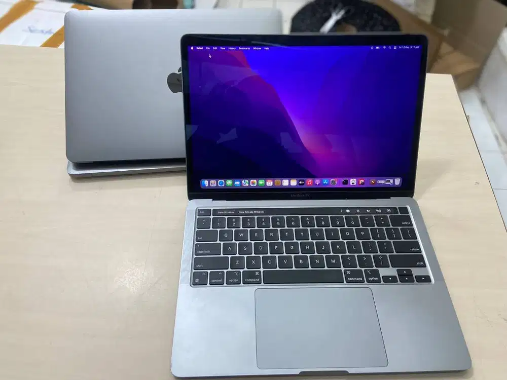 Apple MacBook Pro M1 2020 Ram 16GB Layar 13,3inch N-EC