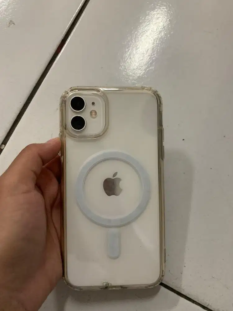 jual cepet bu parah 3,8 nepis. batre pernah diganti tapi udah lama