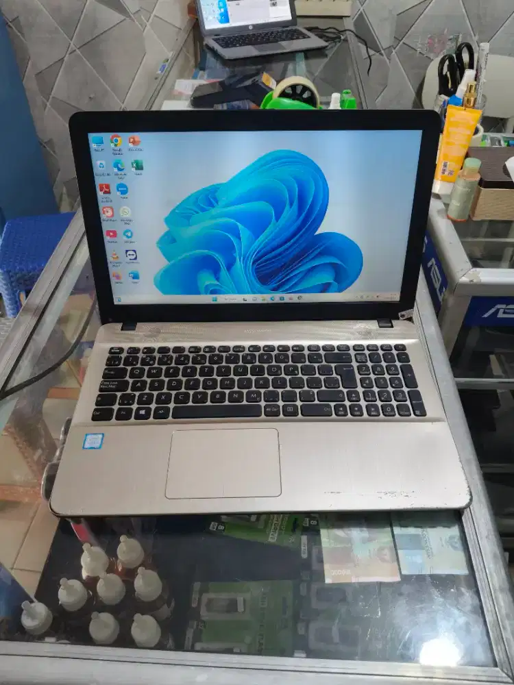 Asus X540N, murah, cocok dipakai kerja, sekolah dan kuliah