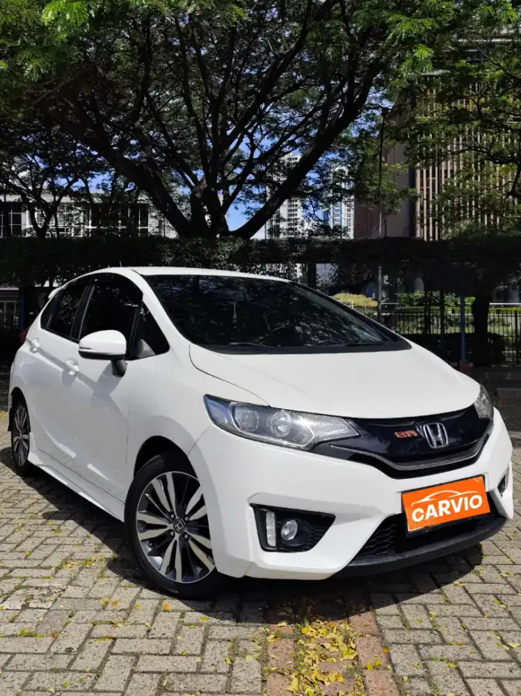 Honda Jazz RS At matic 2015 KM Rendah!!!