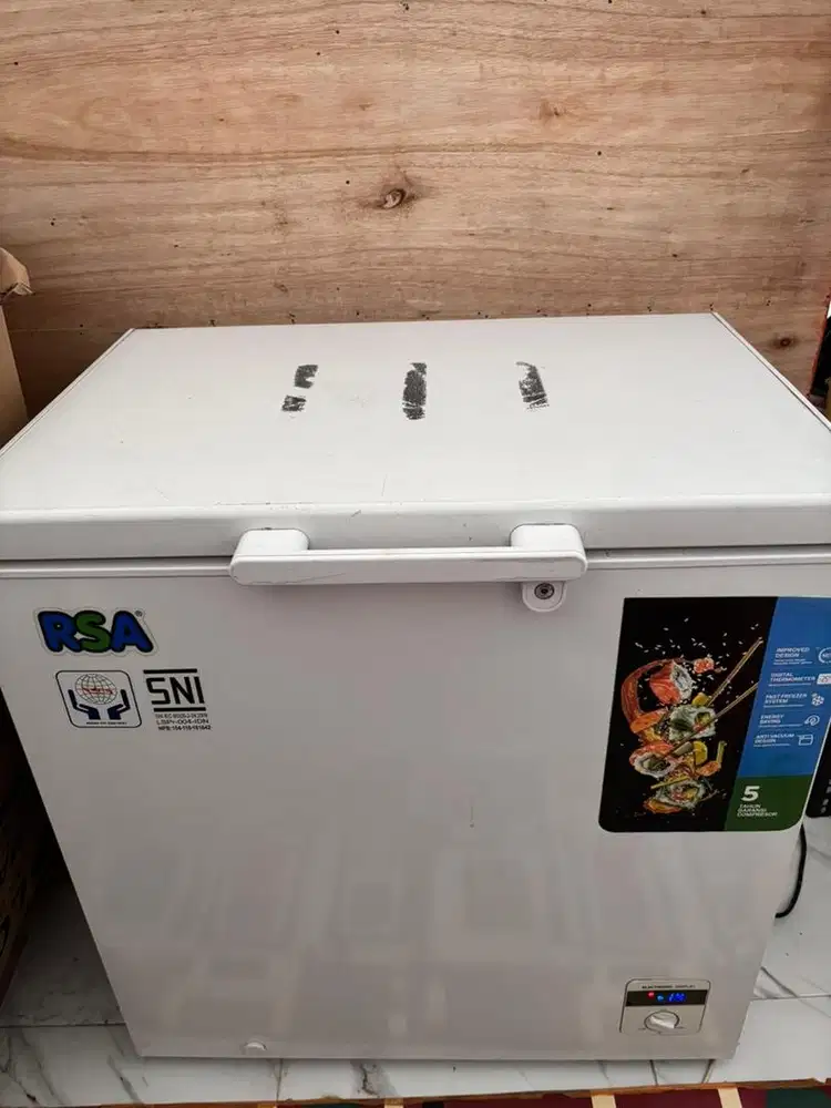 FREEZER BOX / CHEST FREEZER
