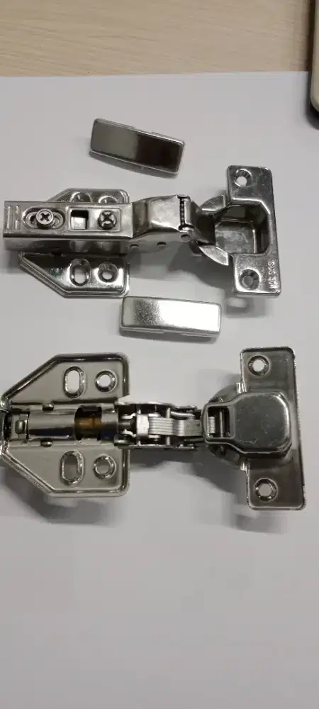 Dijual borong engsel slow 1/2 bengkok, full bengkok..sisa produksi