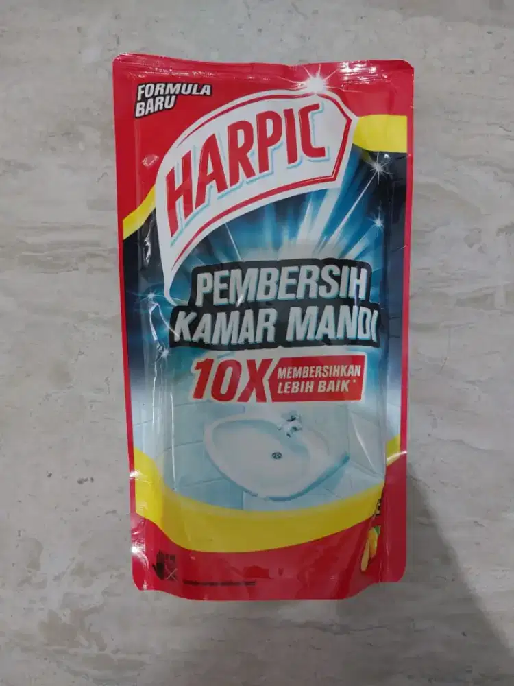 Harpic Pembersih Kamar Mandi 700ml