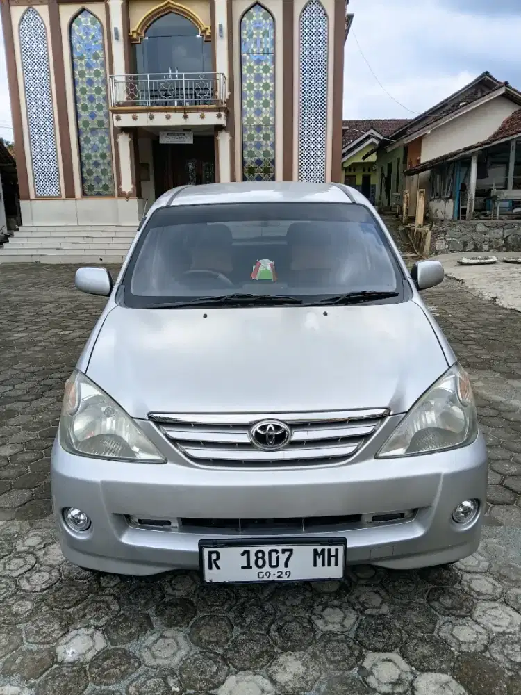 Avanza tipe G M/T pemakaian pribadi bagus
