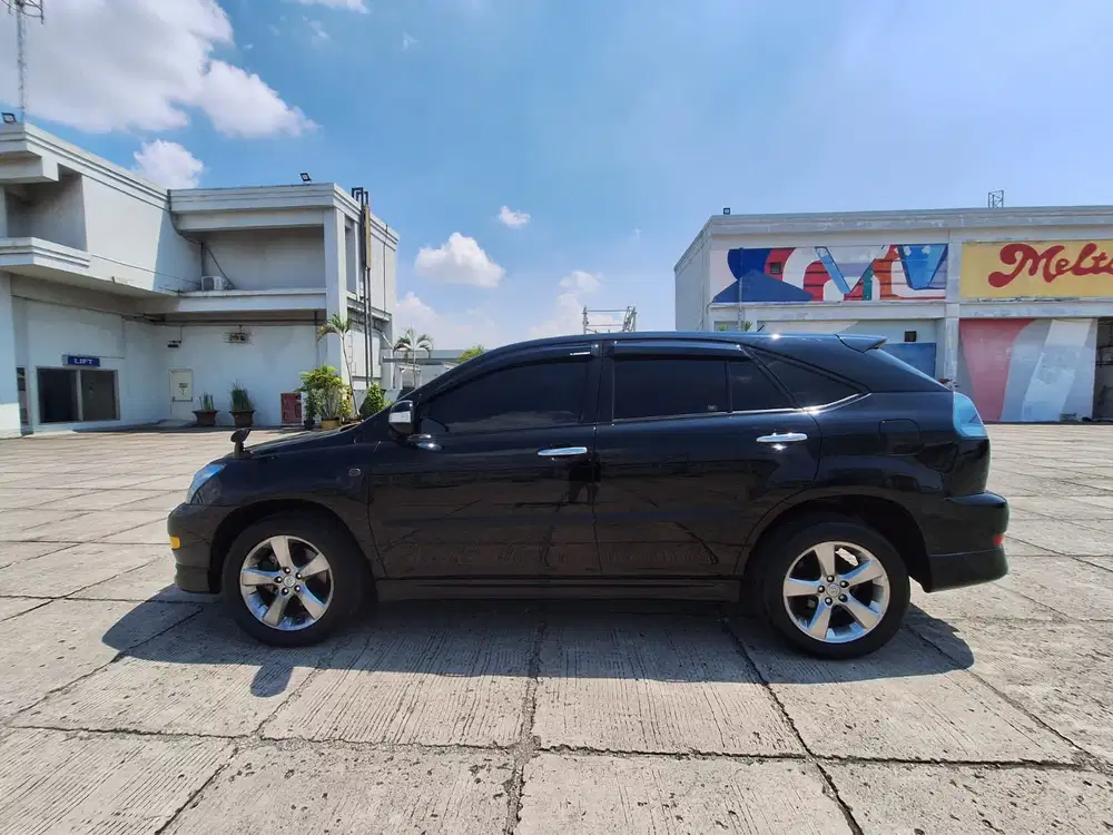 Toyota Harrier 2011 Bensin