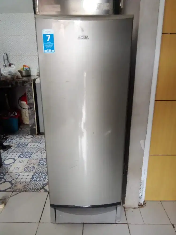 Kulkas Aqua 1 pintu
