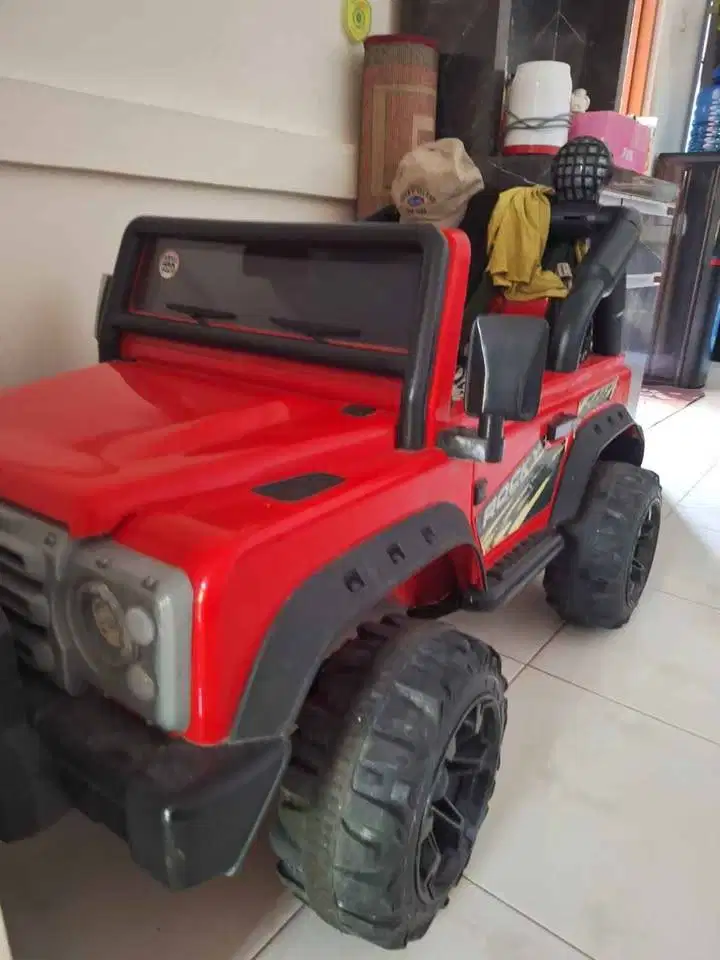 Mobil Jeep Aki Mainan Anak