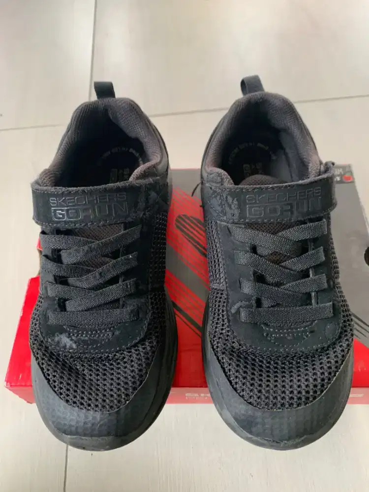 Sepatu Skechers Anak uk Eur 34 Original