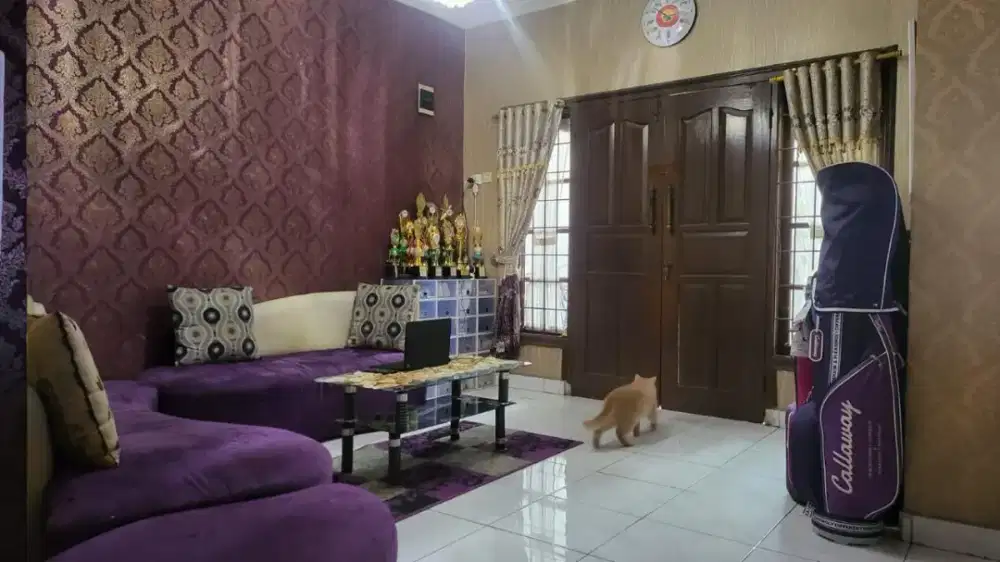 DIJUAL CEPAT RUMAH 2 Lt SIAP HUNI PULOMAS JAKARTA TIMUR