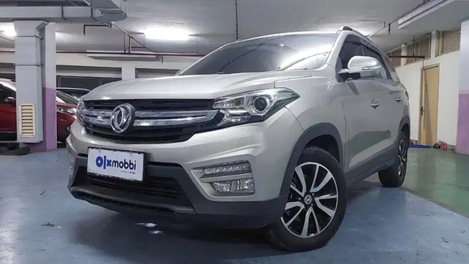 TDP 4,JT DFSK Glory 560 1.5 Turbo L-Type Bensin-AT Merah 2020