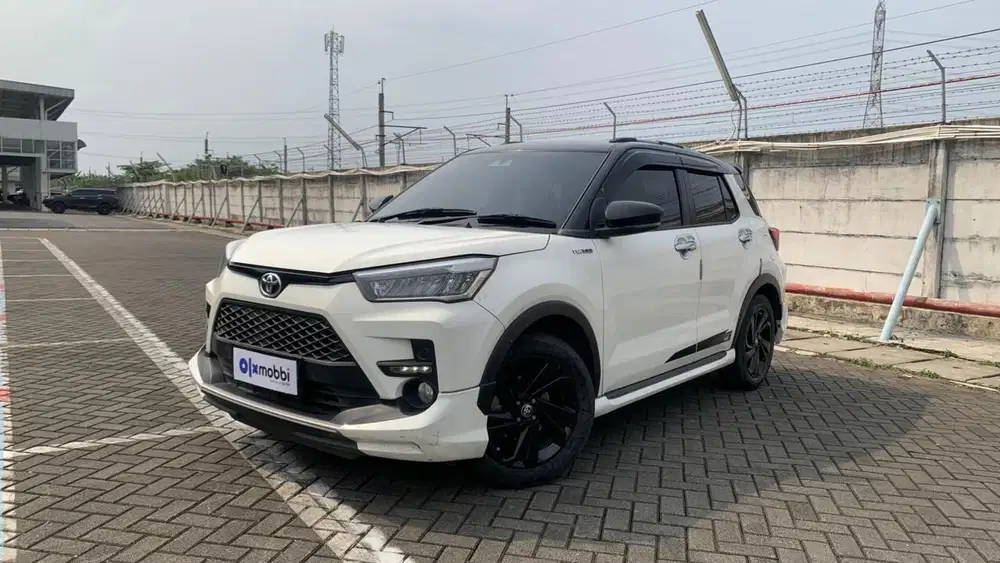 Pajak Panjang - Toyota Raize 1.0 T GR SPORT TSS Two Tone AT 2021