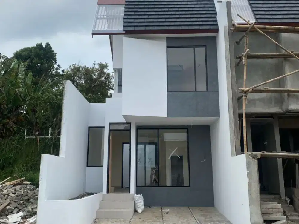 Rumah Baru Ciwaruga Gegerkalong Setiabudi Bawah 1M