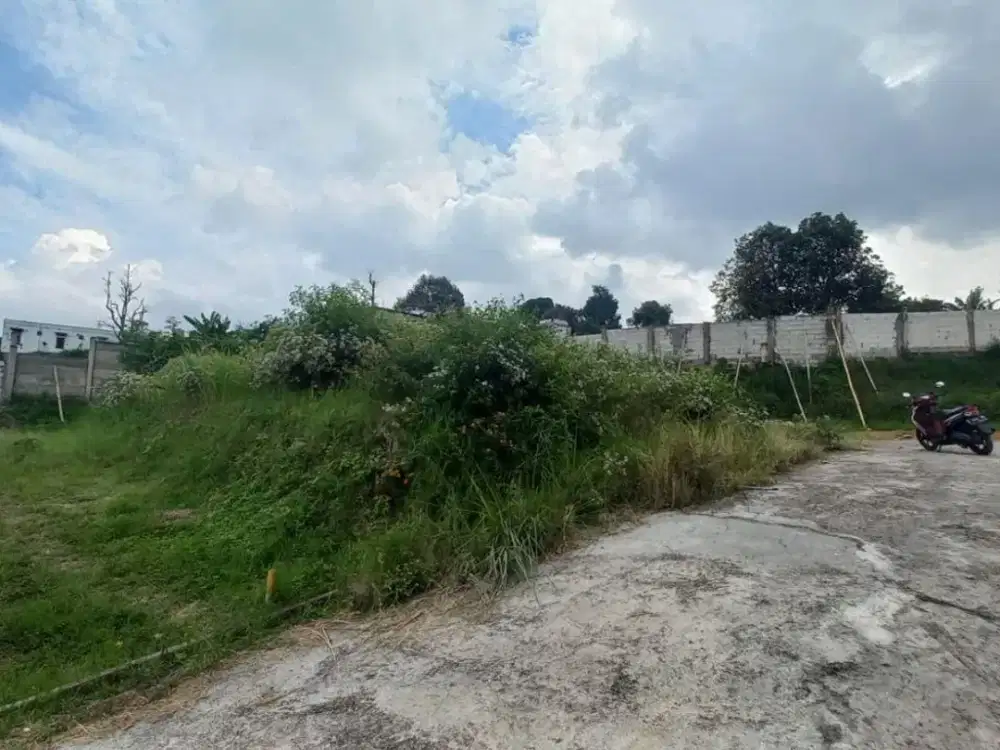 Tanah murah komplek setiabudi regency Barang langka