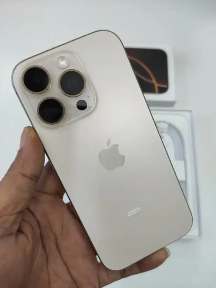 Iphone 16 pro 512 
Garansi Resmi
Bh 100%
Mulus 99%
Fulset original