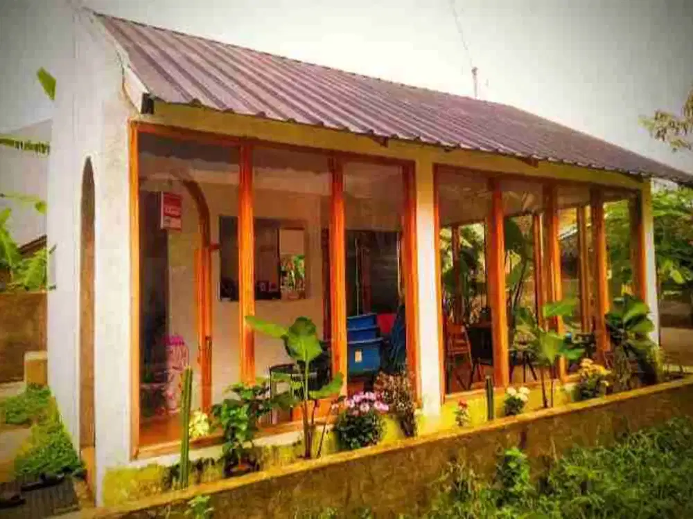 Dijual Rumah Villa di Tengah kota kartasura