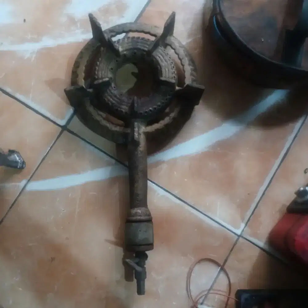 Kompor gas untuk membuat kue