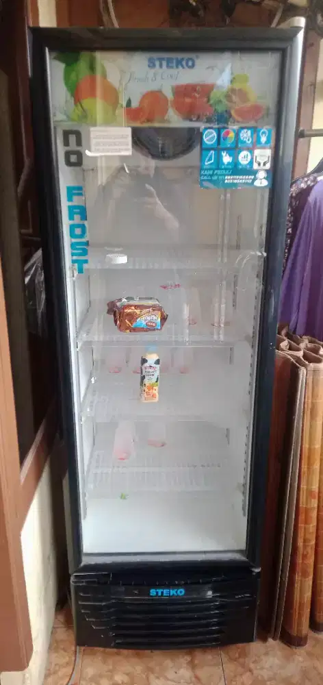 Showcase merk steko 4 rak