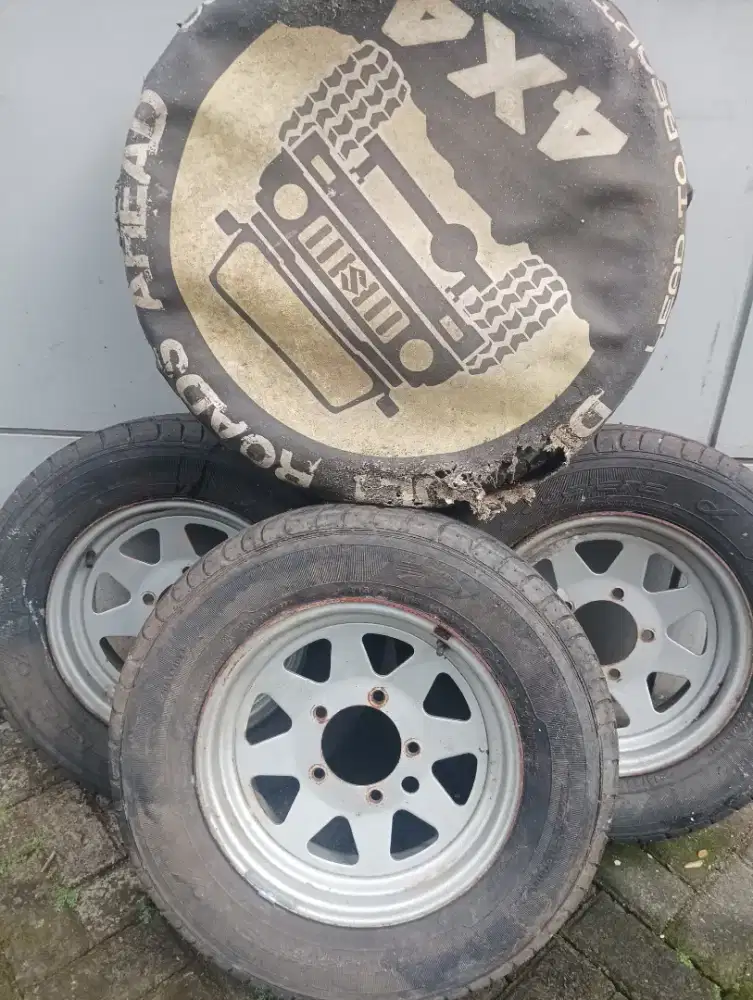 Bersih-bersih Gudang Lego Velg & Ban ex Jimny