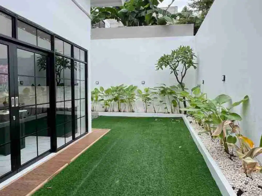 Di Jual Rumah Baru Modern Clasik di Cilandak Jakarta Selatan