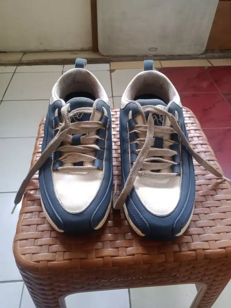 Sepatu cwek size NOKHA