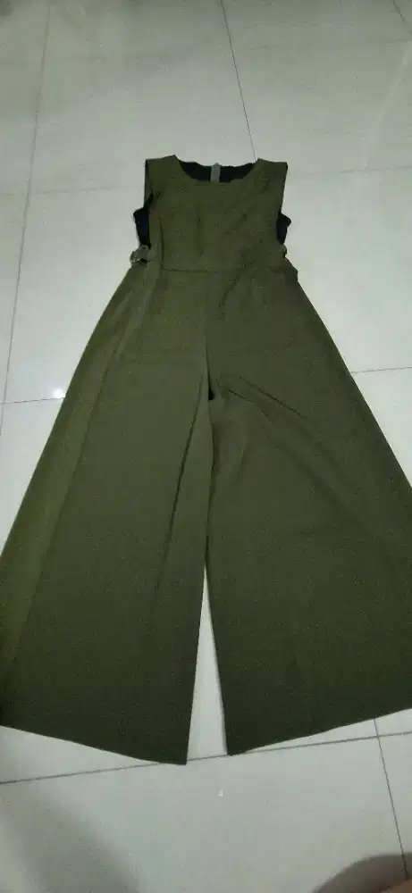 Celana second tapi msh bagus