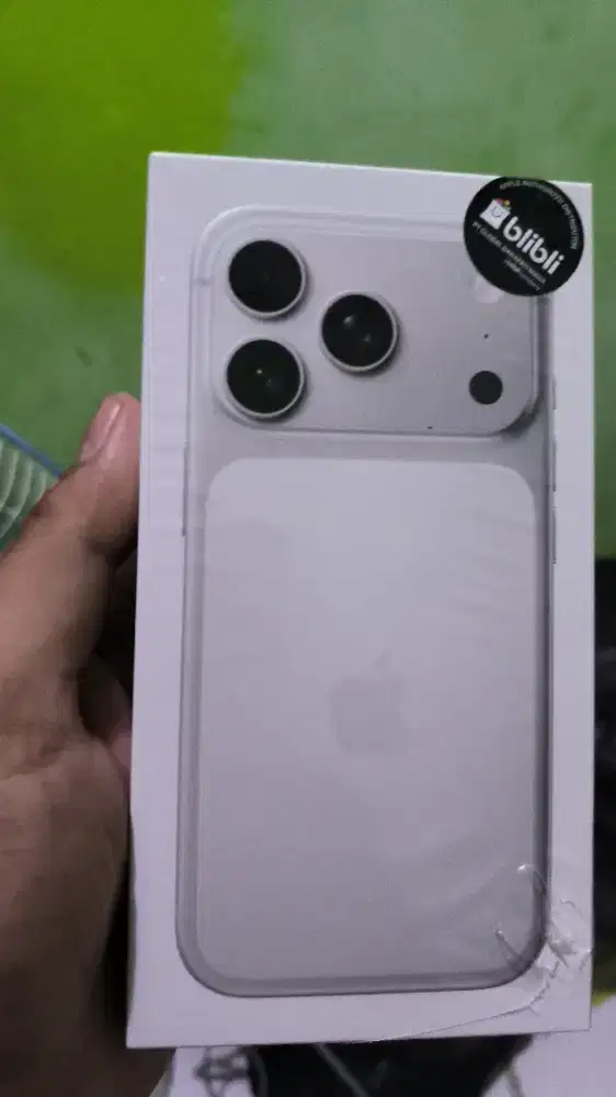 Iphone 17 pro 256 gb garansi resmi