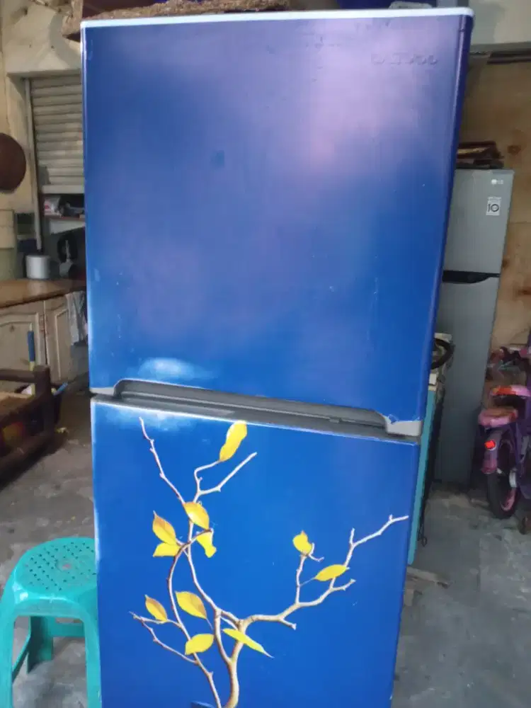 Kulkas (lemari pendingin)