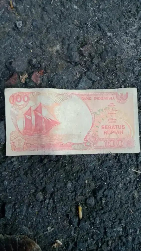 Uang 100 rupiah kuno