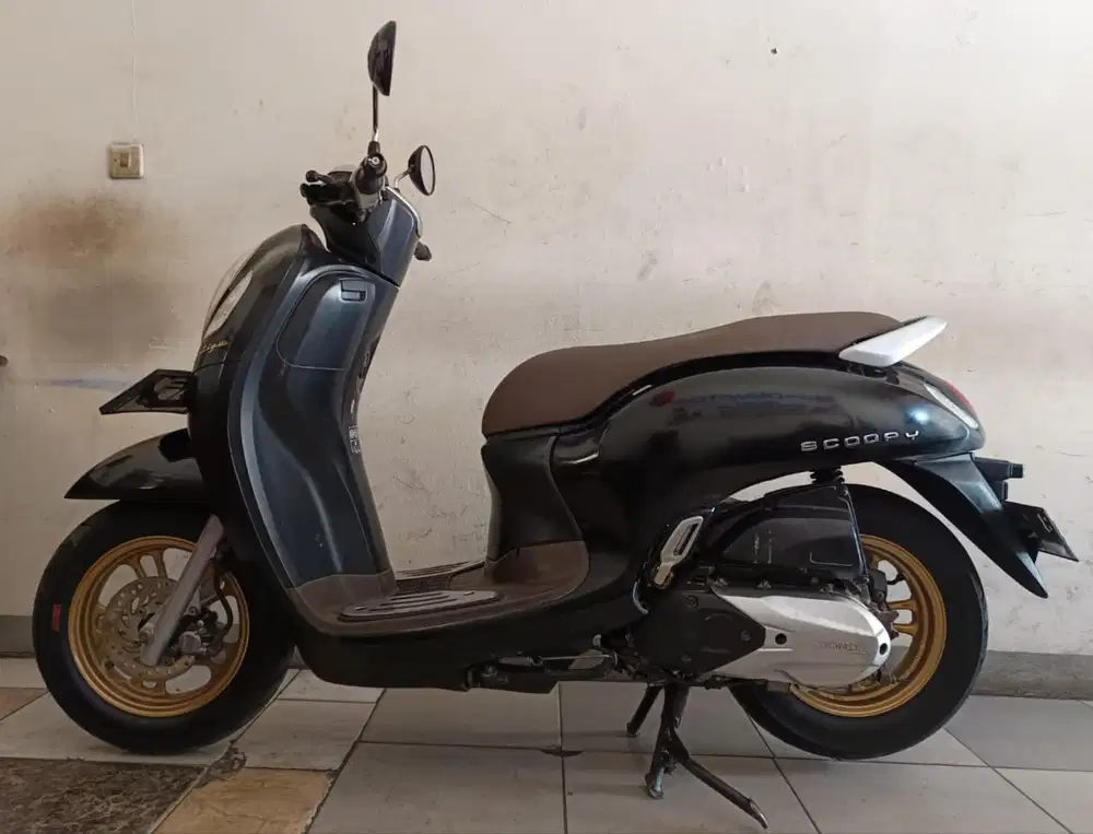 For sale scoopy new kyles 2021 lengkap bagus