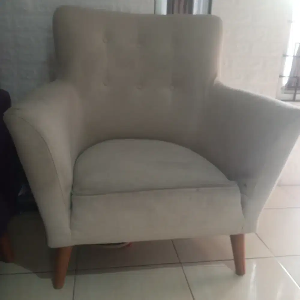 Jual sofa cream kayu kuat