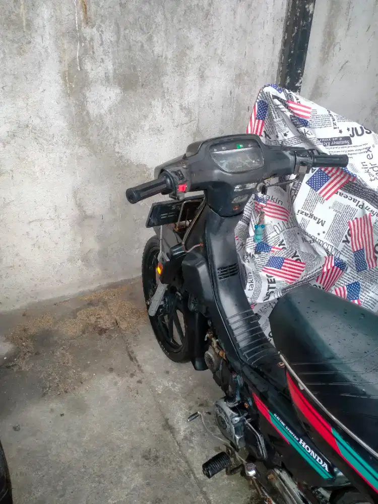 Di jual Astrea grand THN 1996