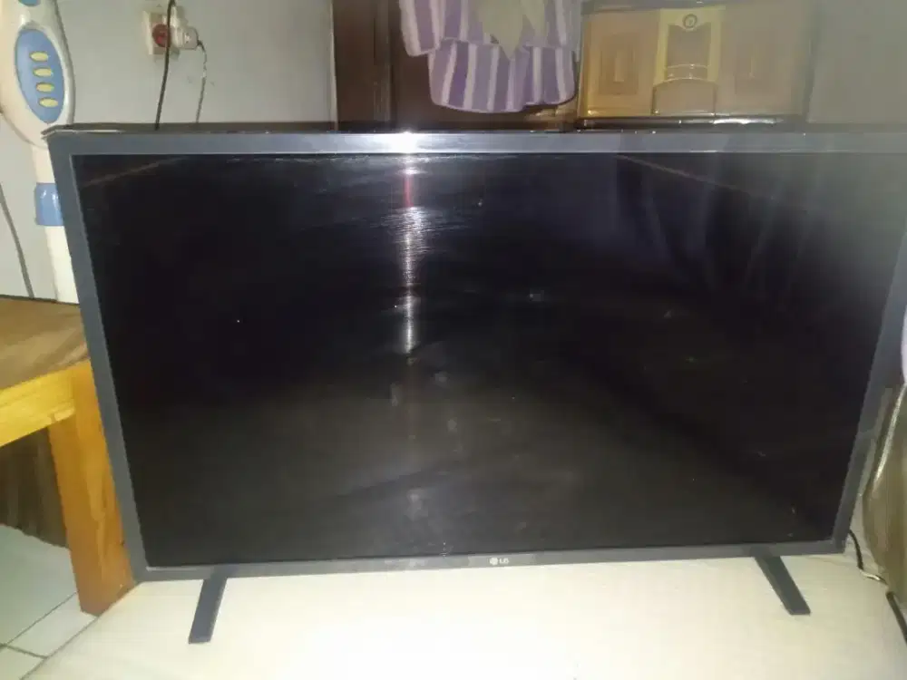 Di jual smart tv LG 32 inch