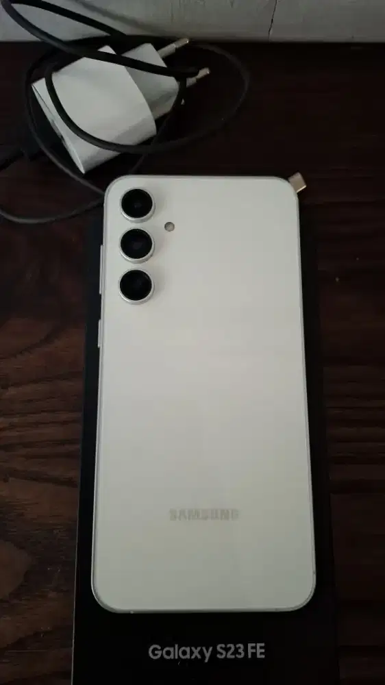 Jual atau tuker Samsung S23fe 8/128 sein