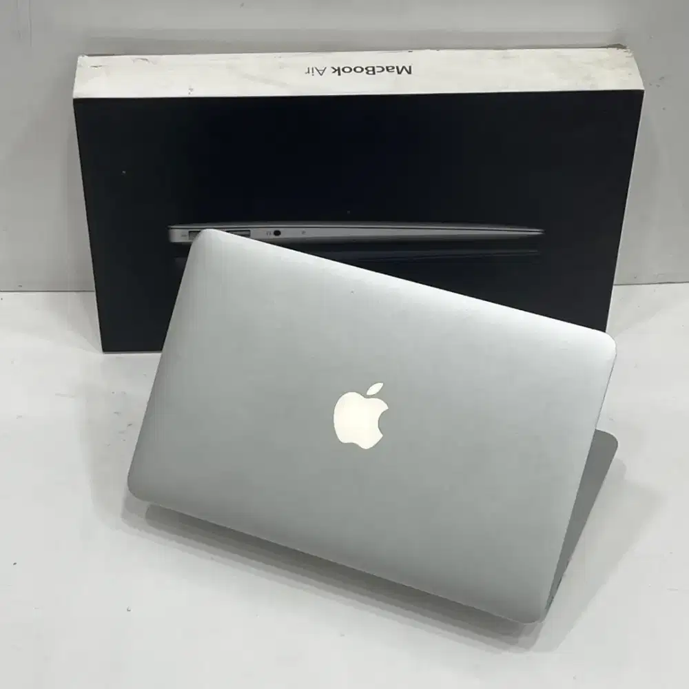 MacBook Air (11-inch, Early 2011)
