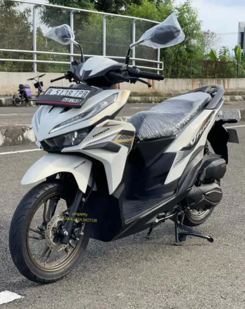 NEW VARIO 125 KEYLESS ISS 2023