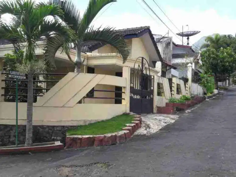 Dijual Rumah Di Flamboyan Batu Malang