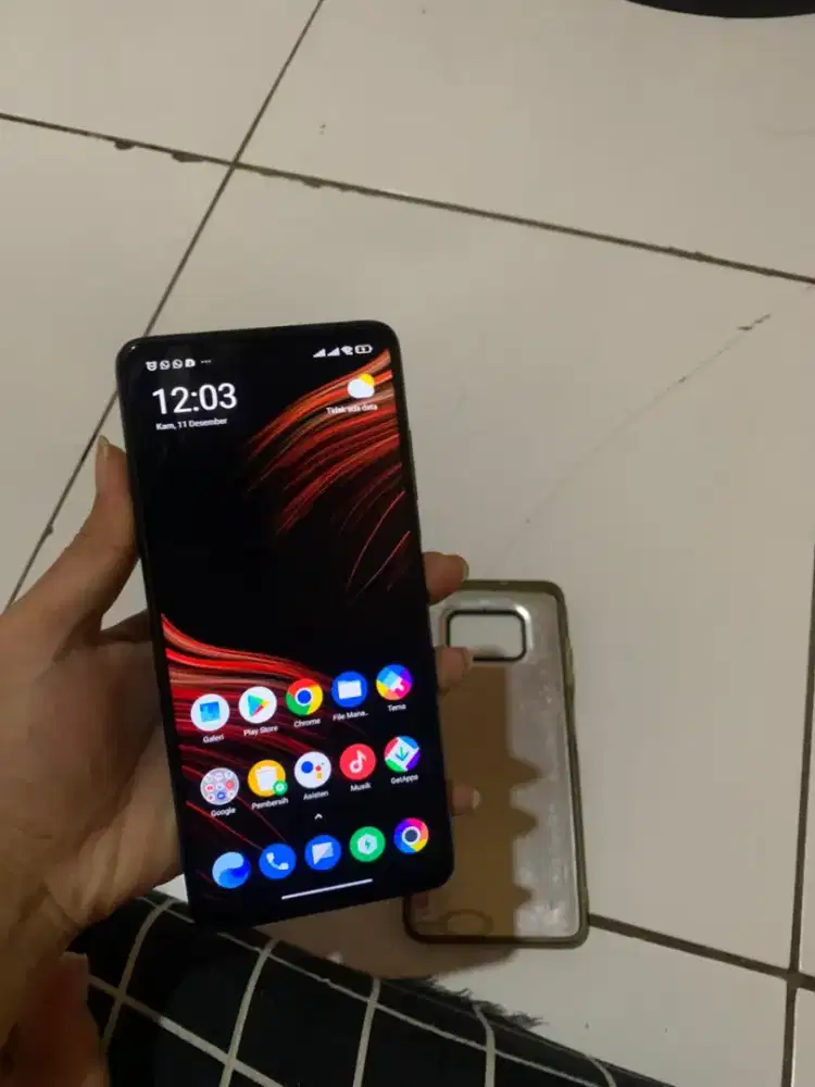 poco x3 pro ram 6+2/128 Snapdragon 860 gaming