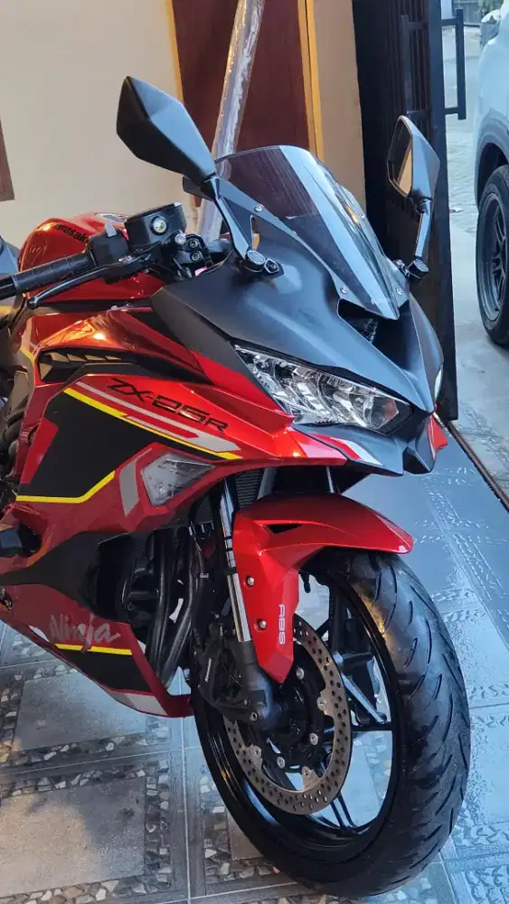 ZX-25R ABS SE 2025 ODO 900KM LIKE NEW