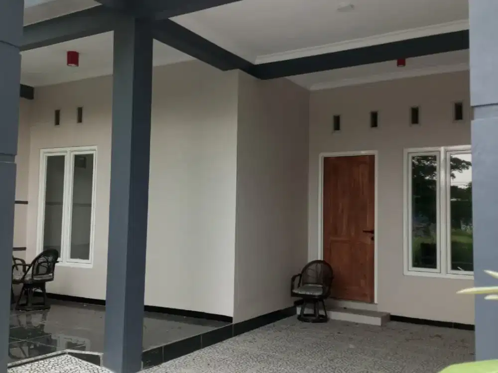 RUMAH DIJUAL Rumah baru siap huni Rumah 2 lantai Luas 7x14 Full bangunan 4 kamar tidur  4 kamar mandi+air panas  Dapur Ruang makan Ruang tamu Teras