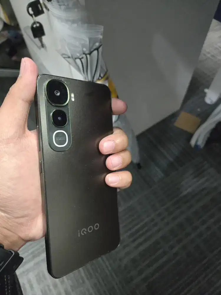 iQOO Z10 Lite 8/256 Power Green Fullset Ori No Minus