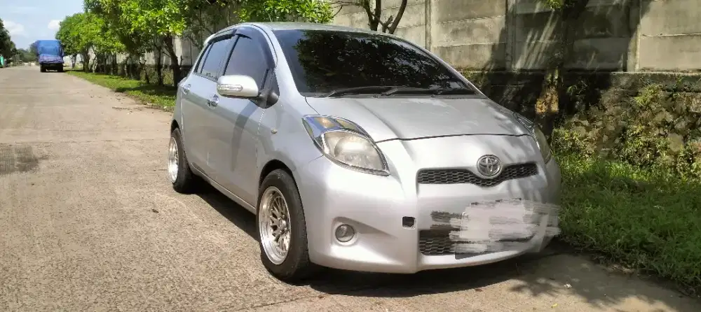 Yaris E 2008 A/T